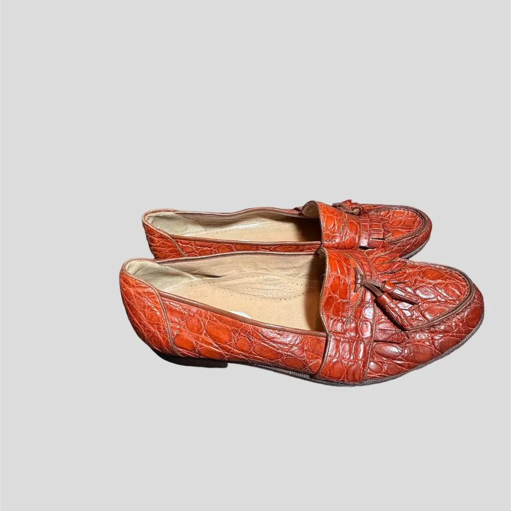 Bally  size 9.5 D  mens tan slip-on loafer
